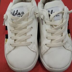 Lola Kids Sneakers in White with Gold and Black Stripes